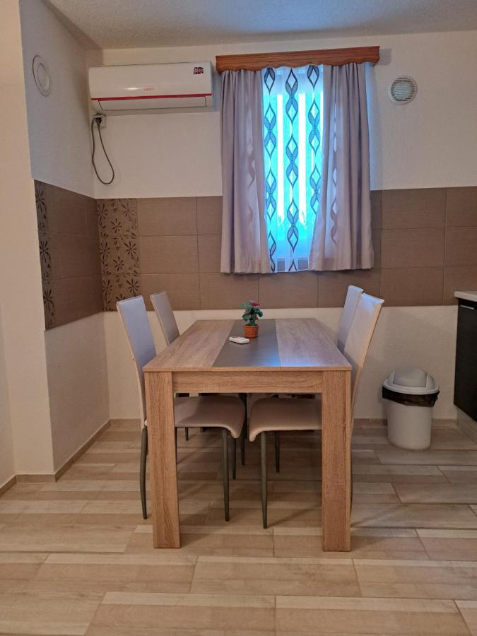 Apartman Morana Слуни Экстерьер фото